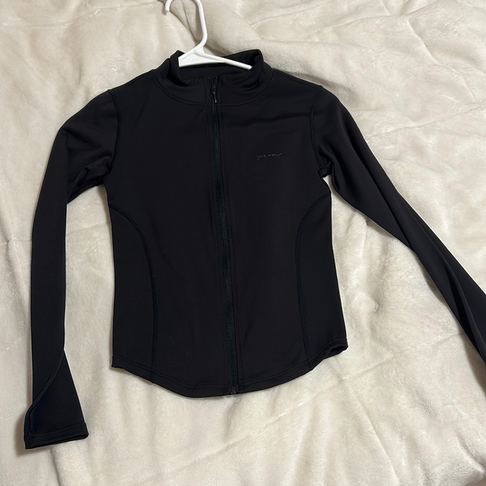 black workout jacket
